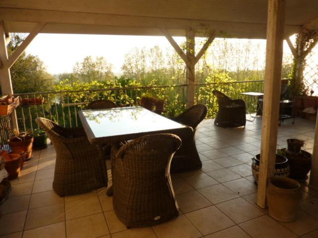 Le Dormeur Du Val Bed and Breakfast Le Mas-dʼAgenais Exterior foto